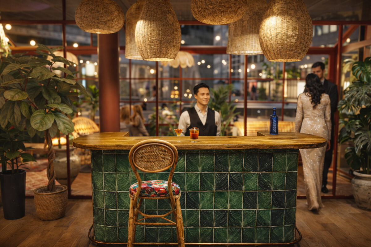Bar mobile dans un restaurant conçu pour les soirées privées_disodesign